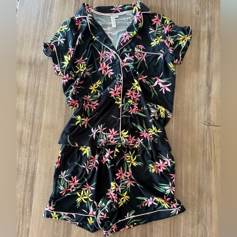 Floral lounge set